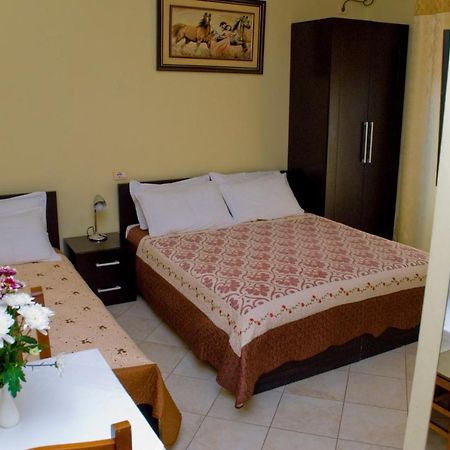 Hotel 4 Stinet Vlorë Eksteriør billede