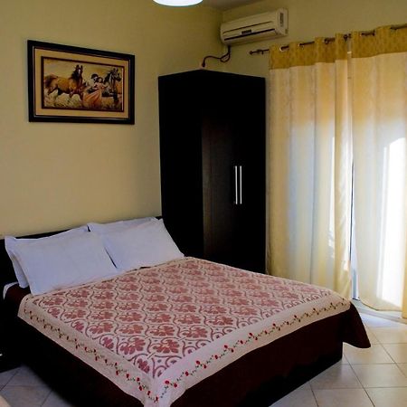 Hotel 4 Stinet Vlorë Eksteriør billede