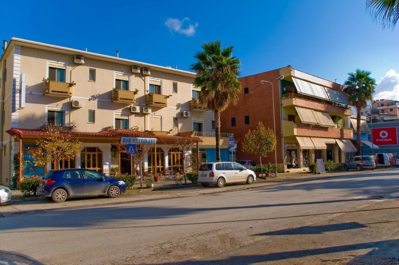 Hotel 4 Stinet Vlorë Eksteriør billede