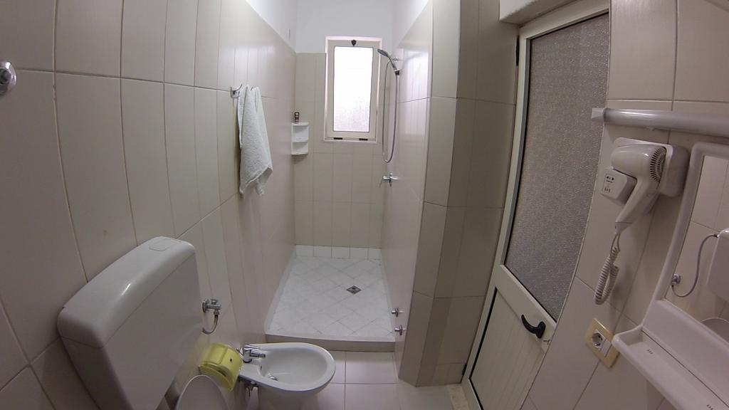 Hotel 4 Stinet Vlorë Eksteriør billede