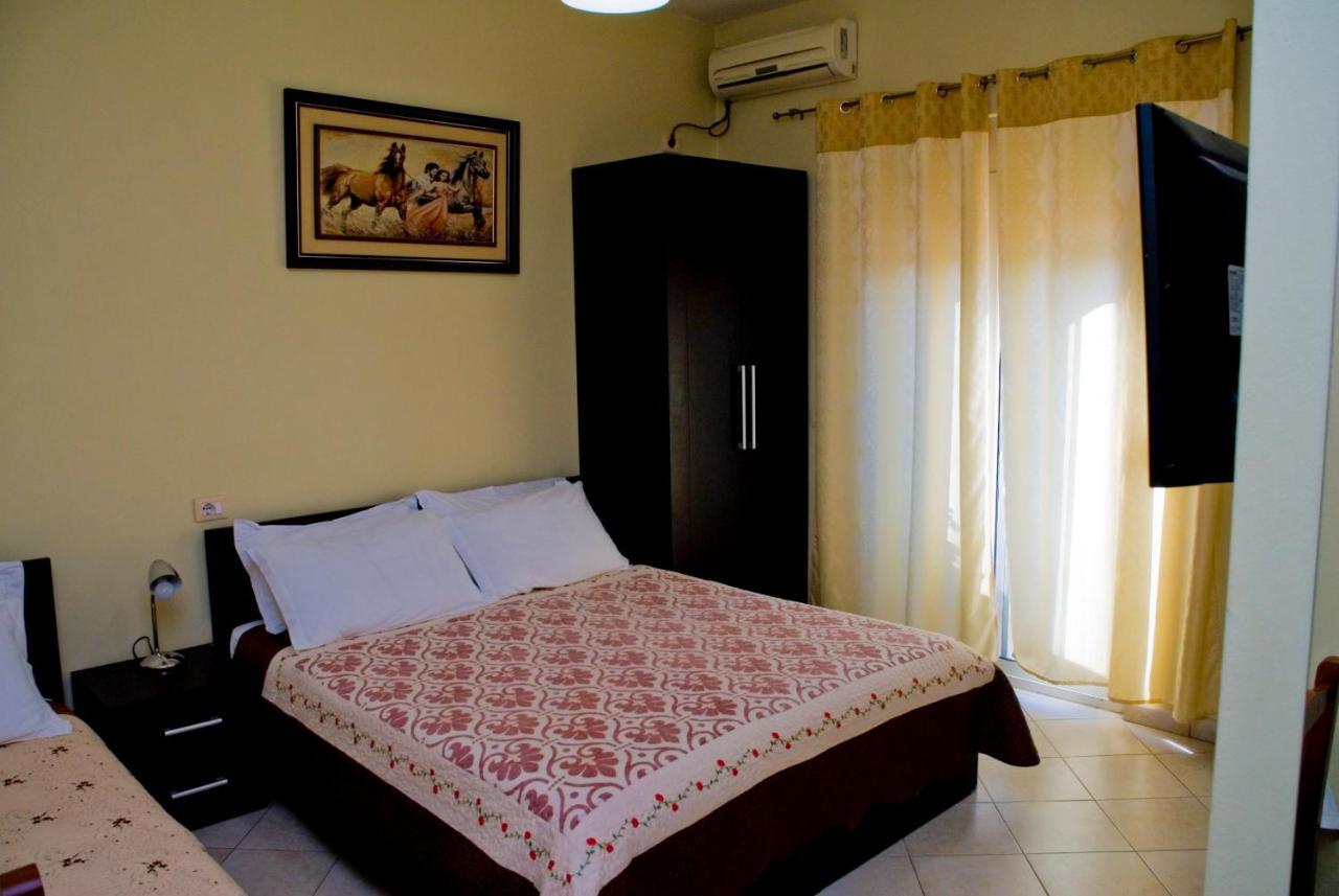 Hotel 4 Stinet Vlorë Eksteriør billede